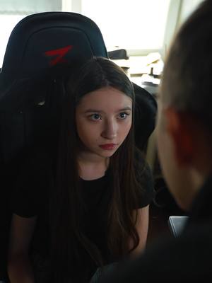 A post by @cool.baybay on TikTok caption: ПОЛУЧАЕМ ЗА ЭНЕРГОСЫ - БАТЯ ВО ВРЕМЯ