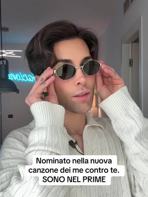 A post by @gianmarcozagato on TikTok caption: Volo altissimo @Me contro Te - Sofì e Luì 