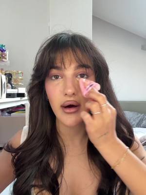 A post by @elenahazinah on TikTok caption: Sono a empre più esaurita… GRWM per andare alla sfilata di Missoniii🤍