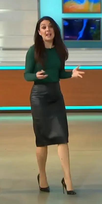 A post by @maibagainhotbabes2x on TikTok caption: Laura Tobin This Morning 🔥 #LauraTobin #LeatherSkirt #WOW 