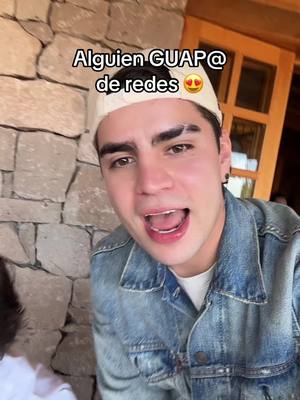 A post by @aaronmercury on TikTok caption: RESPONDEMOS QUIEN ESTÁ GUAPO DE REdes 😳♥️👀 @𝓥 𝓪 𝓷 𝓷 𝓮 @Mau.Topete @Bicho Orozco @Millos999 