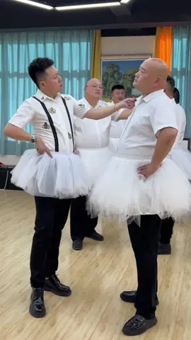 A post by @im.gneyugn on TikTok caption: #housemusic #viralsong 