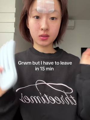 A post by @j8c1yn on TikTok caption: Ignore all the dust on my sweater i swear its not dandruff😵😵