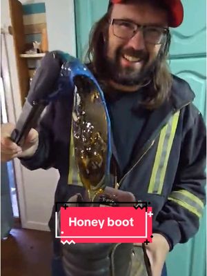 A post by @whatnooowaaay on TikTok caption: Honey in my boot!  #fypシ #fyp #DidYouKnow #nowayguy #todayyearsold #todayilearned #LifeHack #toolhack #nowyouknow 