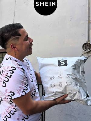 A post by @elhueleperron_ on TikTok caption: ¿Adivina dónde compré mi ropa? 😉 en SHEIN! // Usa mi código de descuento para cualquiera de tus compras:MSHelhueleperron // @SHEIN MEN @SHEIN Mexico @SHEIN #SHEINtrends #sheinmen #SHEINmenswear #SHEINforAll #ad #EnergiKuatTiapLangkah 