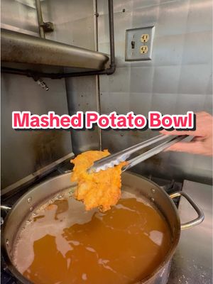 A post by @oldscoolkevmo on TikTok caption: Mashed Potato Bowls with Crispy Fried Chicken #oldscoolkevmo #sororitychef #piphichef #nevadawolfpack #pibetaphi #potatoes #friedchicken 