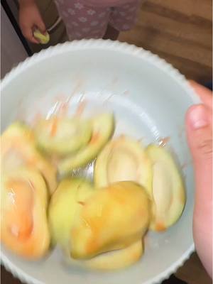 A post by @tania.rodri23 on TikTok caption: Video no apto para embarazadas
