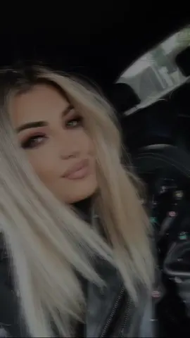 A post by @elenamocanu7 on TikTok caption: #hellomarch 