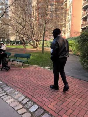 A post by @c_zasta on TikTok caption: @Pôle@Pole Demarches 19 Dès maintenant, contactez 06 62 68 08 05  pour toute question ou demande d'accompagnement. Ne passez pas à côté de cette opportunité  #titre #sejour 