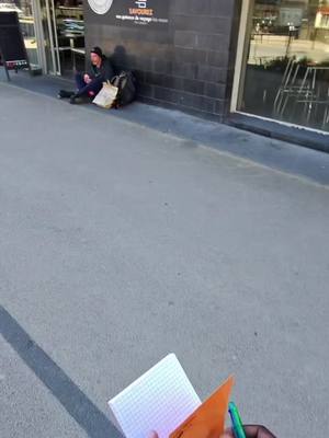 A post by @c_zasta on TikTok caption: Tu vois dans quel pays 😭😭#humain #foryou
