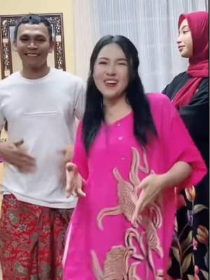 A post by @babyshimaofficial on TikTok caption: Replying to @Eytaa🍃 sekali sekala sahur bersama Ai Paih Dan Ai Pieya.. selamat bersahur! jangan lupa nonton MV Sahur di Yt ya😘 #babyshima #mimiperi #fyp #aiteam #aipieya #aipaih #sahur #ramadhan2025