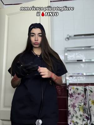 A post by @imsaralarusca on TikTok caption: tik tok è tutto finto non mi fare brutti scherzi 