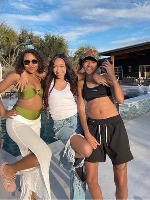 A post by @jaylabrenae5 on TikTok caption: My sisterssss🥹✨💕 @Janae Sims @Joiya Lanae 