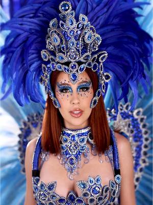 A post by @camilapudim on TikTok caption: #CarnavalMakeup 🎊 🇧🇷 #makeupchallenge 