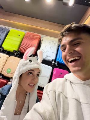 A post by @tatiifernandez._ on TikTok caption: Era necesario 🥹 #viral #parati #humor 