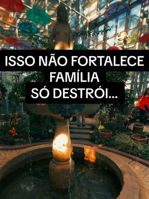 A post by @familiabarbosajp on TikTok caption: REFLEXÃO DO DIA. ISSO NÃO FORTALECE FAMÍLIA SÓ DESTRÓI… #reflexao #paravoce #cristao 