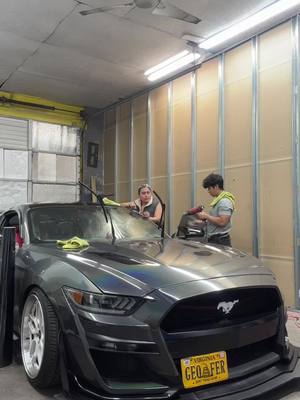 A post by @joss_rivas1 on TikTok caption: 🙂‍↕️ #polarizado #windowtint #fypシ #fyp #oldschool #viejaescuela 