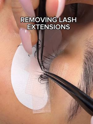 A post by @mauvellalashacademy on TikTok caption: so satisfying to watch 😍💕#lashremoval #lashremover #lashtutorial 