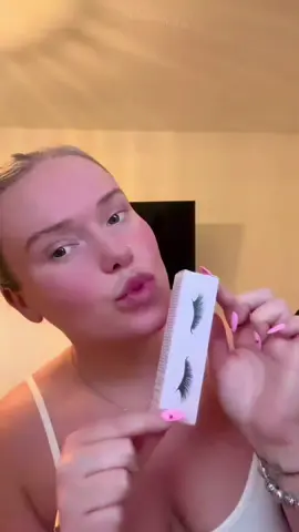 A post by @cleanwithabbi on TikTok caption: 3 weeks ago I got my eyelash extensions removed after 3 years! look at the growth in my eyelashes since using this amazing lash serum everyday 😍 #naturalera #lashgrowthserum #tiktokshop #cleanwithabbi 