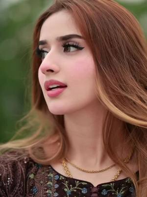 A post by @alishbahanjum on TikTok caption: #Alishbahanjum #foryoupage 