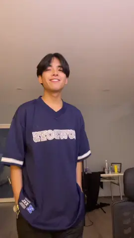 A post by @_donuut on TikTok caption: Fellas grab your ladies if your lady fineee
