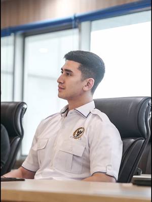 A post by @bramastaverrell on TikTok caption: Hari pertama kerja di bulan Ramadhan dari Imsak sampai Maghrib. Alhamdulillah semua berjalan dengan lancar. Lebih nikmat kalau ada yang menyambut di rumah ya, yang manis-manis😆 Bagaimana puasa kalian teman-teman?
