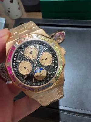 A post by @ihkhateeb_luxury on TikTok caption: #ap #watches #billioner #luxury #dubai 