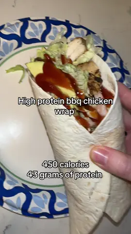 A post by @carolineefitness25 on TikTok caption: This is SO good! I used the precooked chicken from Sam’s! It’s so good and soooo convenient for easy meals and it’s 32 grams of protein per piece! #protein #weightloss #lowcalorie #howtoloseweight #highprotein #fittok #Fitness #mealprep #healthymeals #samsclubscanandgo #lunch #healthyrecipes 