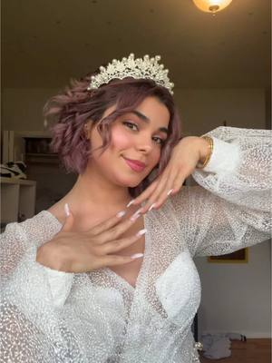A post by @shimanshow on TikTok caption: مكياج عرسي #السعوديه🇸🇦 #fyp #saudiarabia #ترند_تيك_توك 