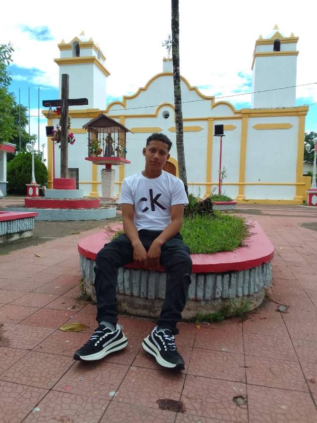 A post by @userr9270008 on TikTok caption: #frp