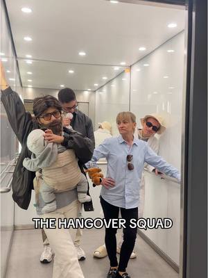 A post by @alinamour on TikTok caption: Crew vervollständigt😂 #thehangover @timole_radtke @Nicole✨ @Dominikzrw 