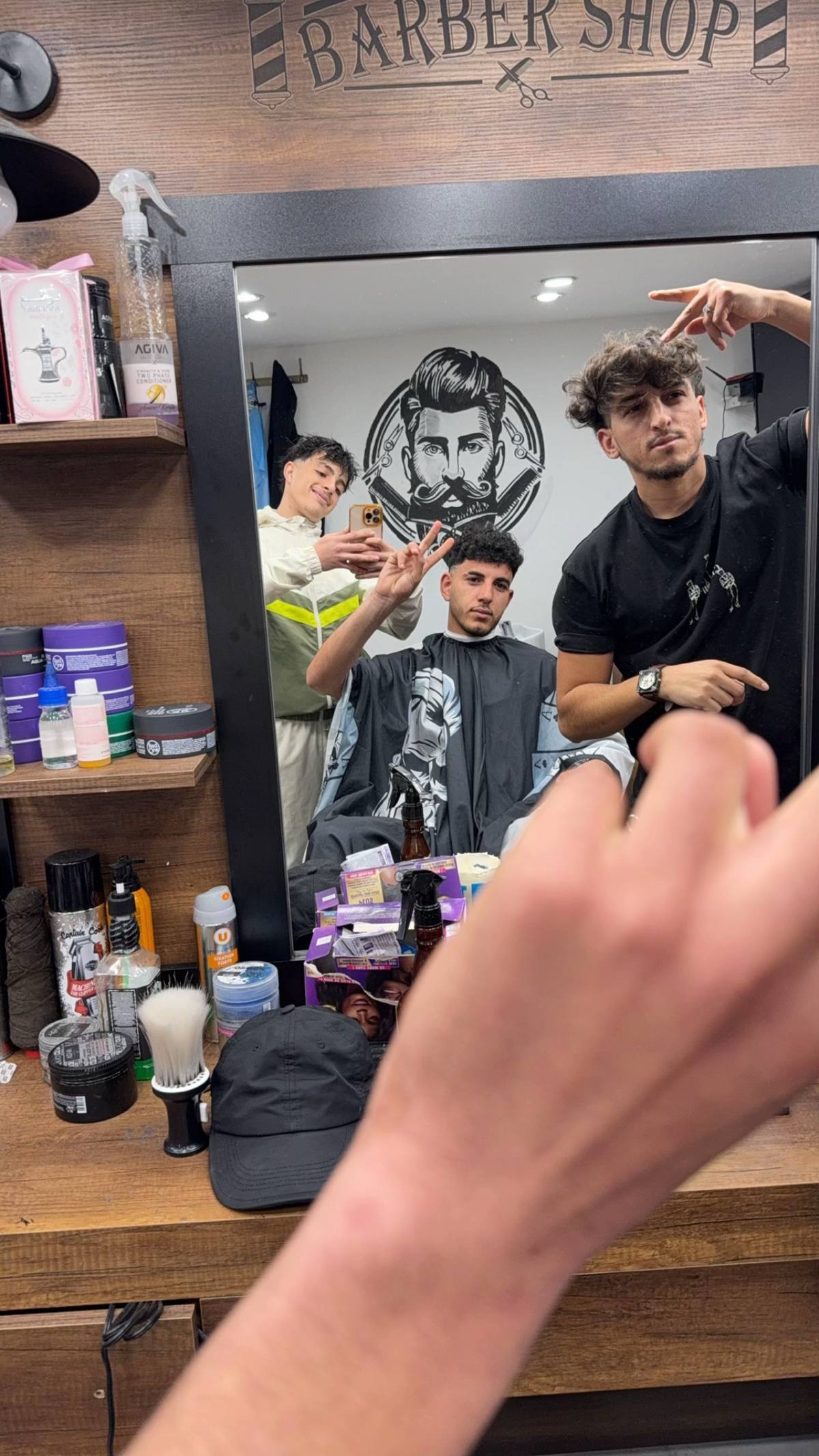 A post by @4bdv660 on TikTok caption: ☝🏼الله اكبر 🤲🏻