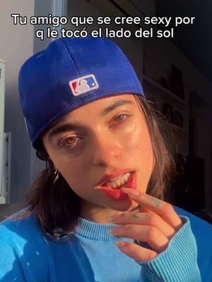 A post by @julisavioli on TikTok caption: JjKaks en realidad soy yo. #sol #amigo #fyp 