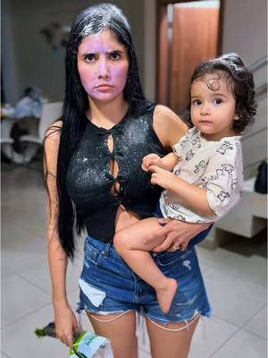 A post by @anthonnyswagg3 on TikTok caption: No salgan en Carnaval… 😨🥲 #paratii #humor 