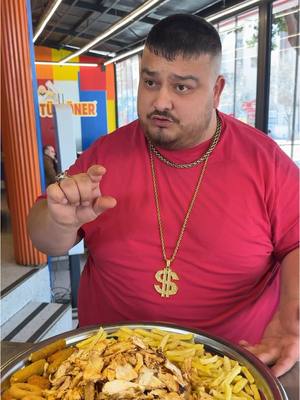 A post by @yasincengiz38 on TikTok caption: DANS ETTİREN LEZZET KESİYORUM KESİYORUM KESTİM😜😜😜@Ütü Döner #işbirliği #ütüdöner #adanadöneri #ayıkolun #kesiyorumkesiyorumkestim #adana #dance #skibidopdopdopdop #skibidance #bygöbekshow #dansshow #skibidichallenge #göbekshow #almanyadakitürkler #dans #yasincengiz #rıp #turkiyem #yasindance #bestrestaurants #food 