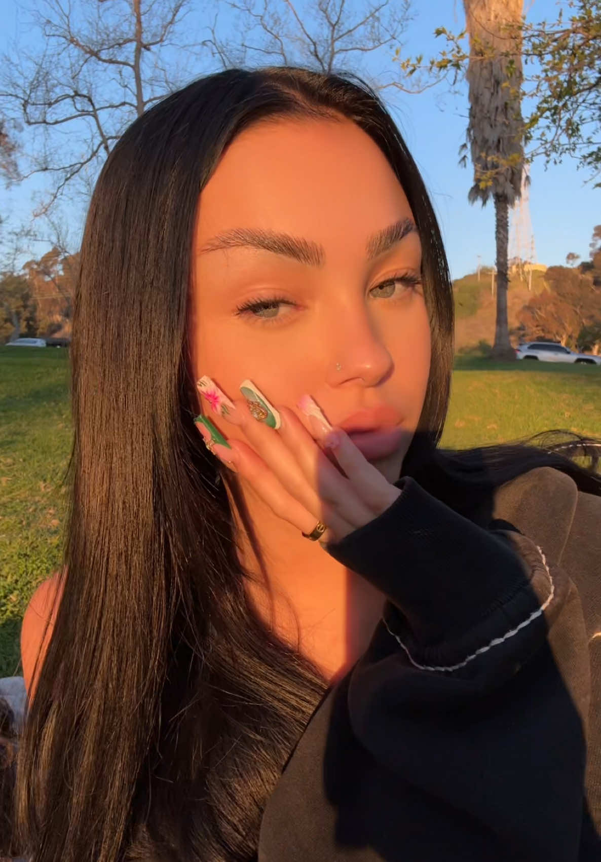 A post by @leinnaaaxo on TikTok caption: 4ever summer walker girly🤍