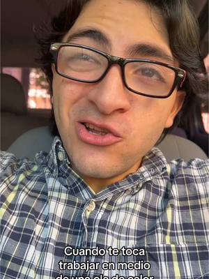 A post by @losariasbrothers on TikTok caption: No me caliento más 🥵/Instagram: @losariasbrothers/ #humor #gracioso #divertido #hermanos #paratii #foryou #calor 