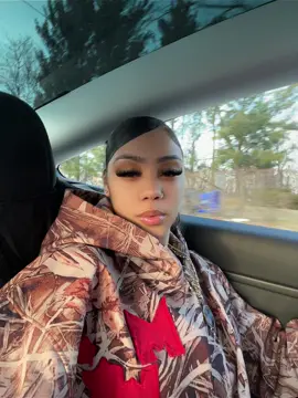 A post by @manuelaaaaa_05 on TikTok caption: #wlw 