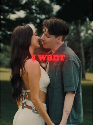 A post by @xoteam on TikTok caption: i just wanna kiss you… that’s all