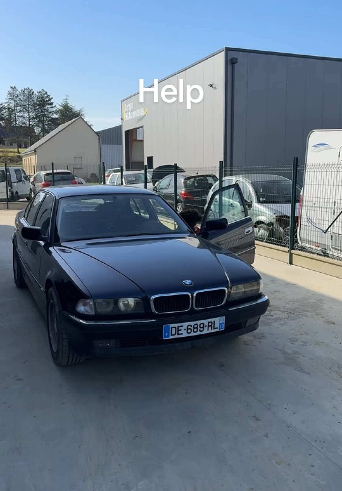 A post by @bidouille_compagnie on TikTok caption: Série 7 #jamesperformance #bidouilleetcompagnie #scorpiotv #achillelenwaw #sweldsoudure #400cv #serie7 #turbo #m50 