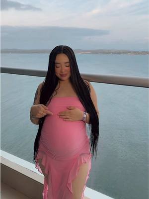 A post by @nicolebernaal on TikTok caption: Ya les dedicaron esta hermosa canción? 😍❤️ #parati 