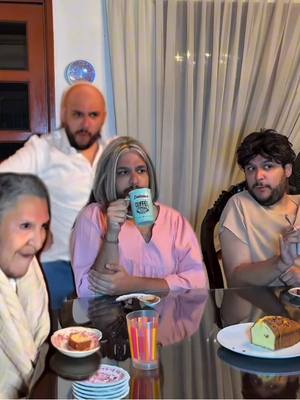 A post by @pacodemiguel on TikTok caption: Siempre critican todo JAJAJA 😂#comedia #pacodemiguel  