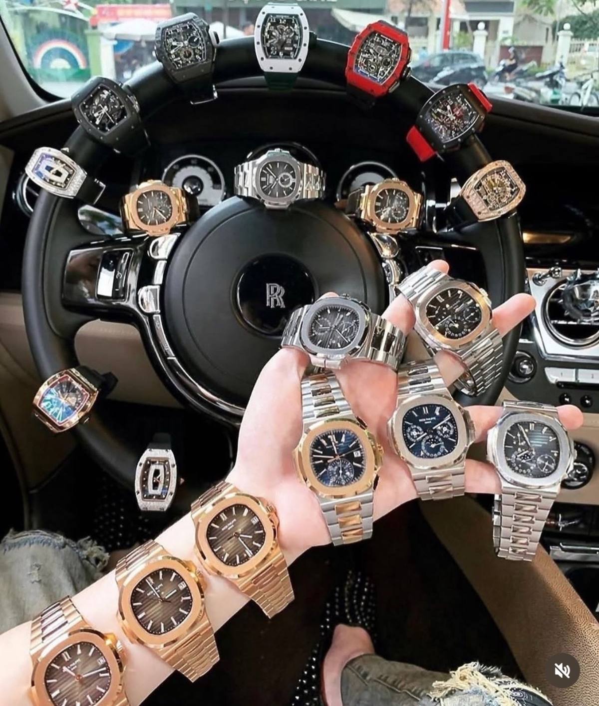 A post by @ihkhateeb_luxury on TikTok caption: Luxury collection 