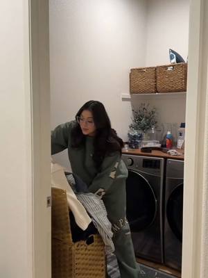 A post by @edithxbella on TikTok caption: little clips from my afternoon :)