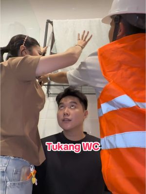 A post by @juanneve on TikTok caption: Pov orangtua kalo ada tukang…  #juanneve #seng #sengsengsquad #couplegoals #funnycouple #sengseng 