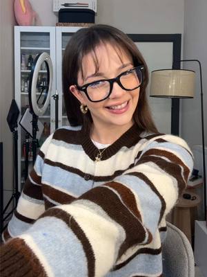 A post by @ferideozdinco on TikTok caption: Birlikte makyaj yapmak sade hissettiriyormuş 😌✨🩷#reklamyok 