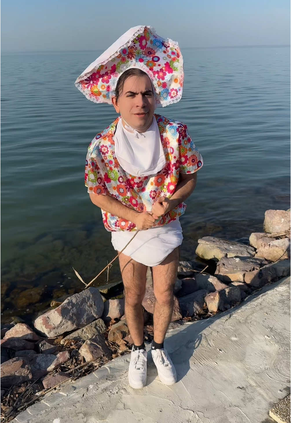 A post by @thekaszasimreofficial on TikTok caption: Cumit akarok 🤣 #foryou #fyp #foryoupage #nekedbee 