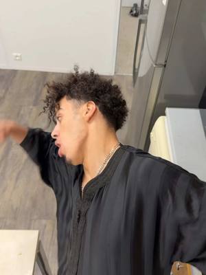 A post by @wakil0u on TikTok caption: Un Ramadan avec moi partie 3 ☪️#ramadan 