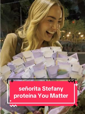 A post by @floreselpatron on TikTok caption: Flores y lluvia de Proteínas en el primer aniversario de Total Beauty de @You Matter Smart Nutrients junto a @Stephany Aveleyra Vizcarra 