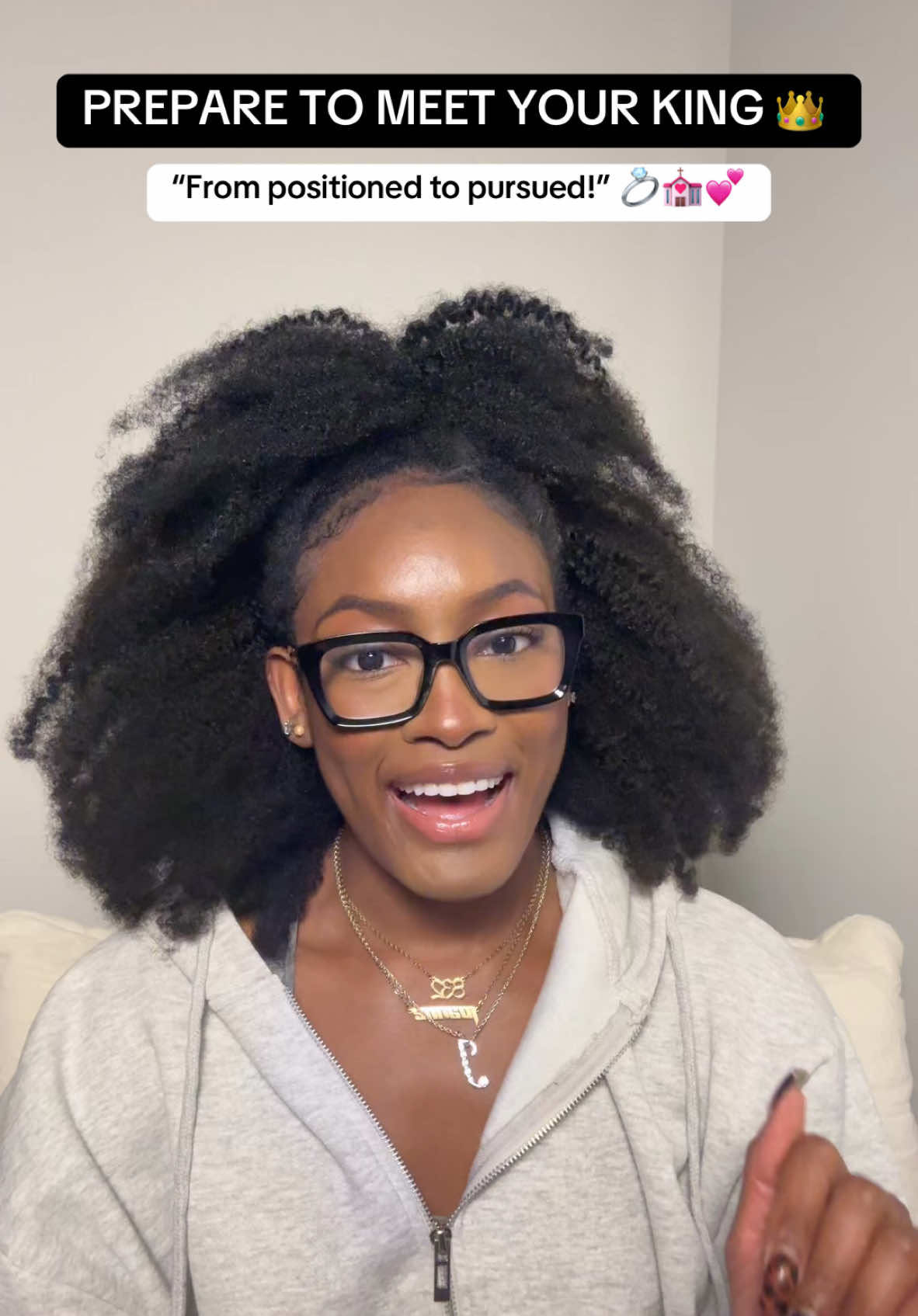 A post by @faithandfavor.min on TikTok caption: Your kingdom spouse is on the way!! #marriage #kingdommarriage✝️👑💍 #relationships #propheticword #propheticmessage #womanofgod #manofgod #newthing #kingdomspouse #husbandandwife #christians #christiantiktok 